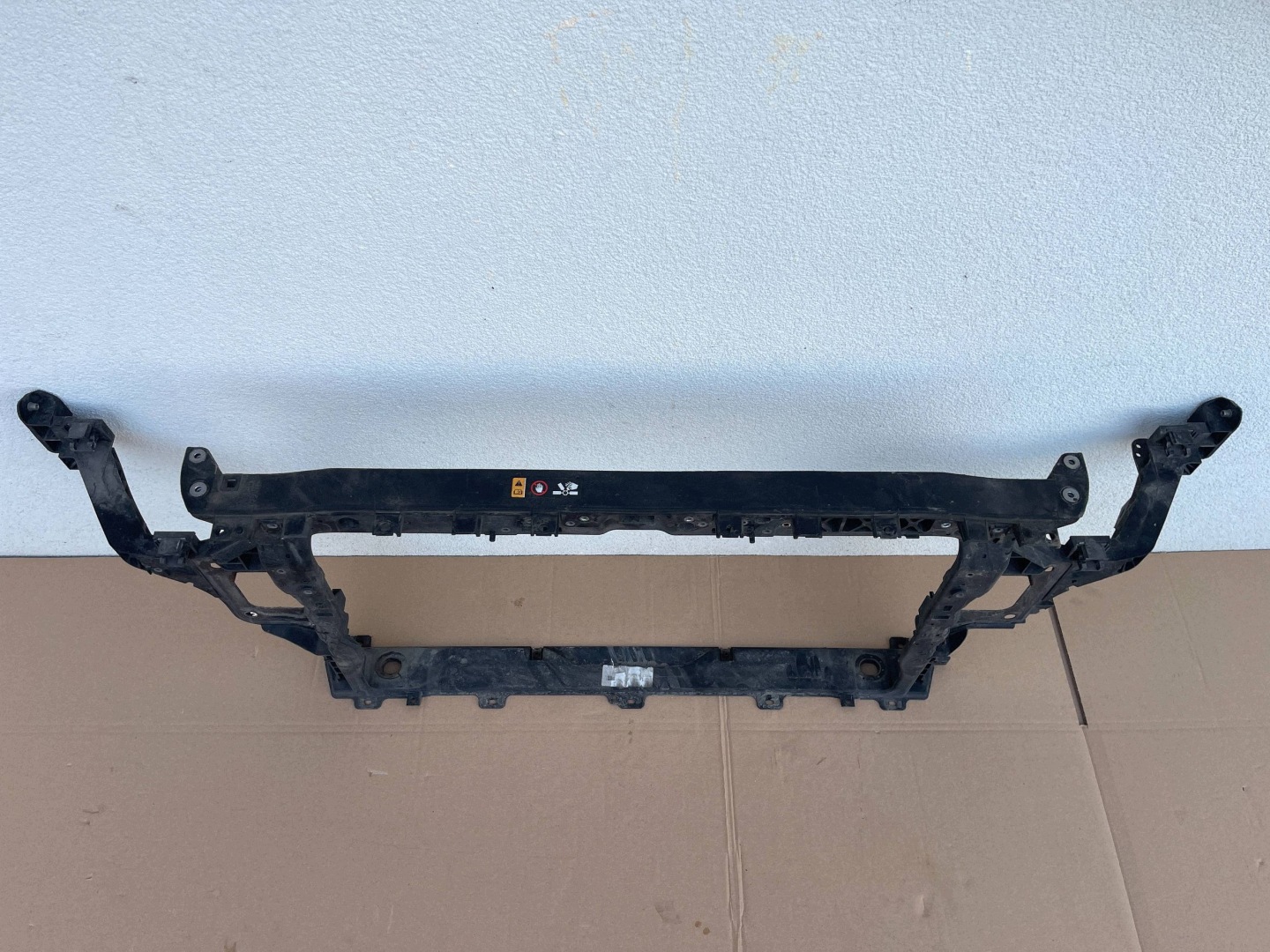 support panel for radiators front pillar KIA CEED 3 III 18- 64102CR200