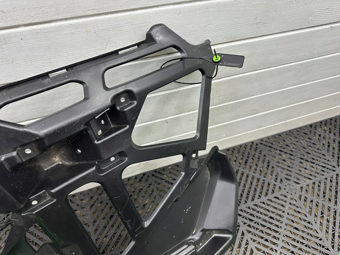 bumper bracket of the front front side right BMW X1 U11 9883584
