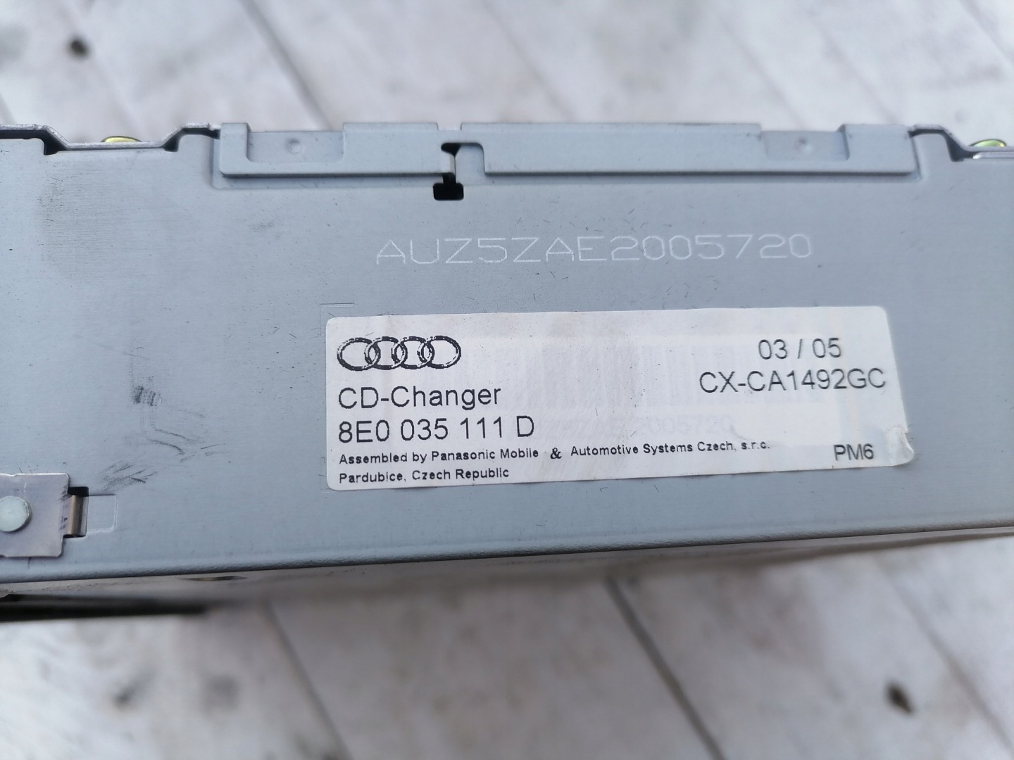 AUDI A4 B7 A6 C6 changer PLYT 8E0035111D