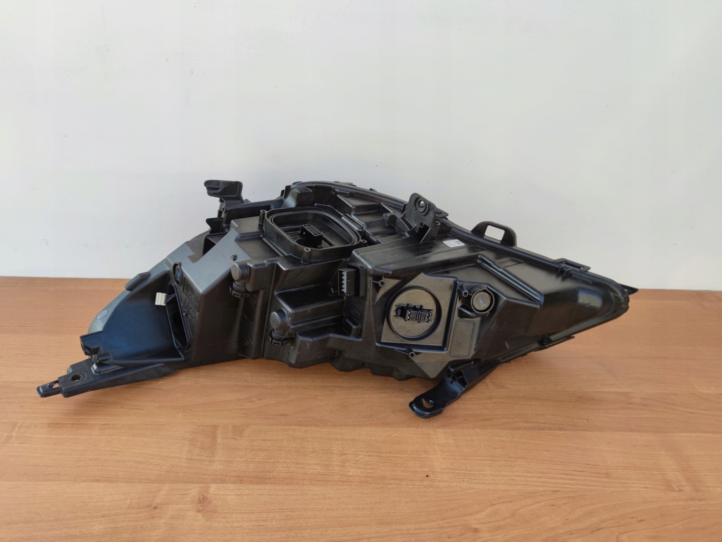 OPEL ASTRA V 5 K right light front ILLUX LED RH