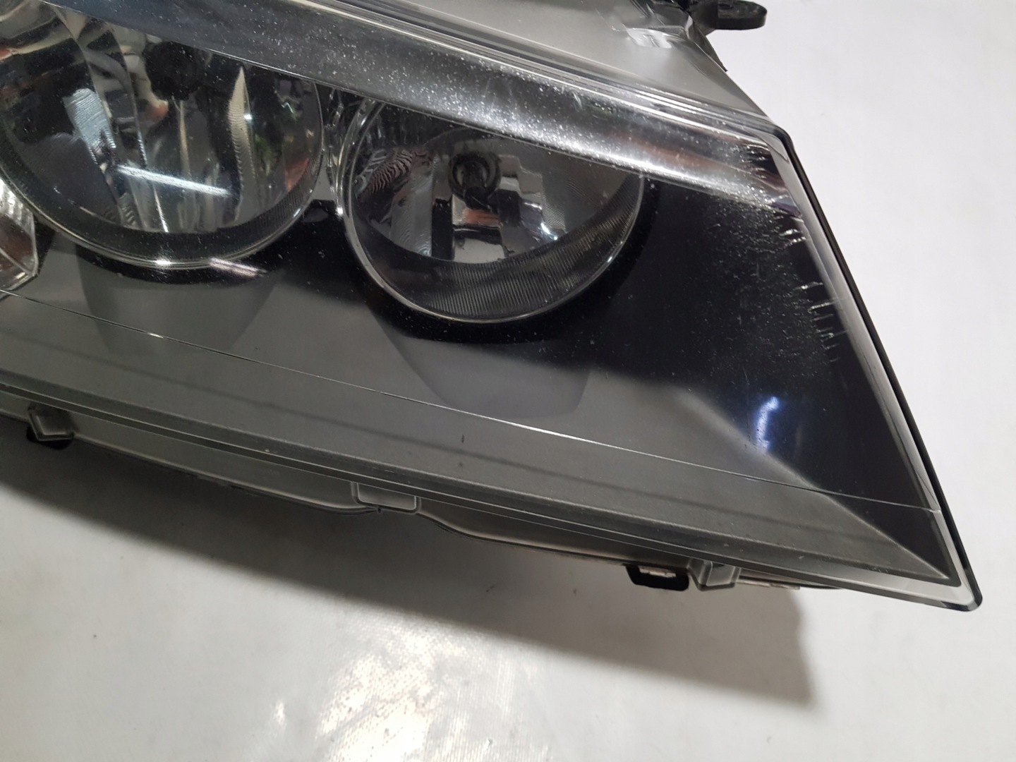 BMW X3 F25 light right front UK 7217290