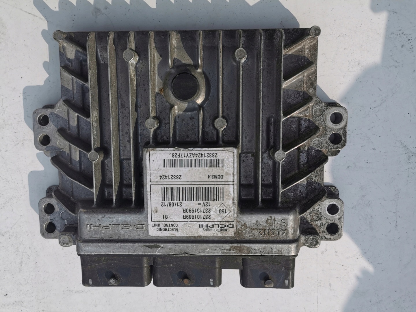 RENAULT CLIO 1.5DCI 28321424 237101989R computer E