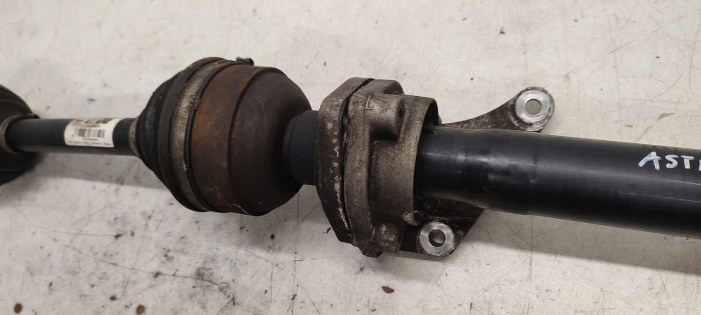 semi-axis right long Opel Astra J kombi 2,0 CDTI
