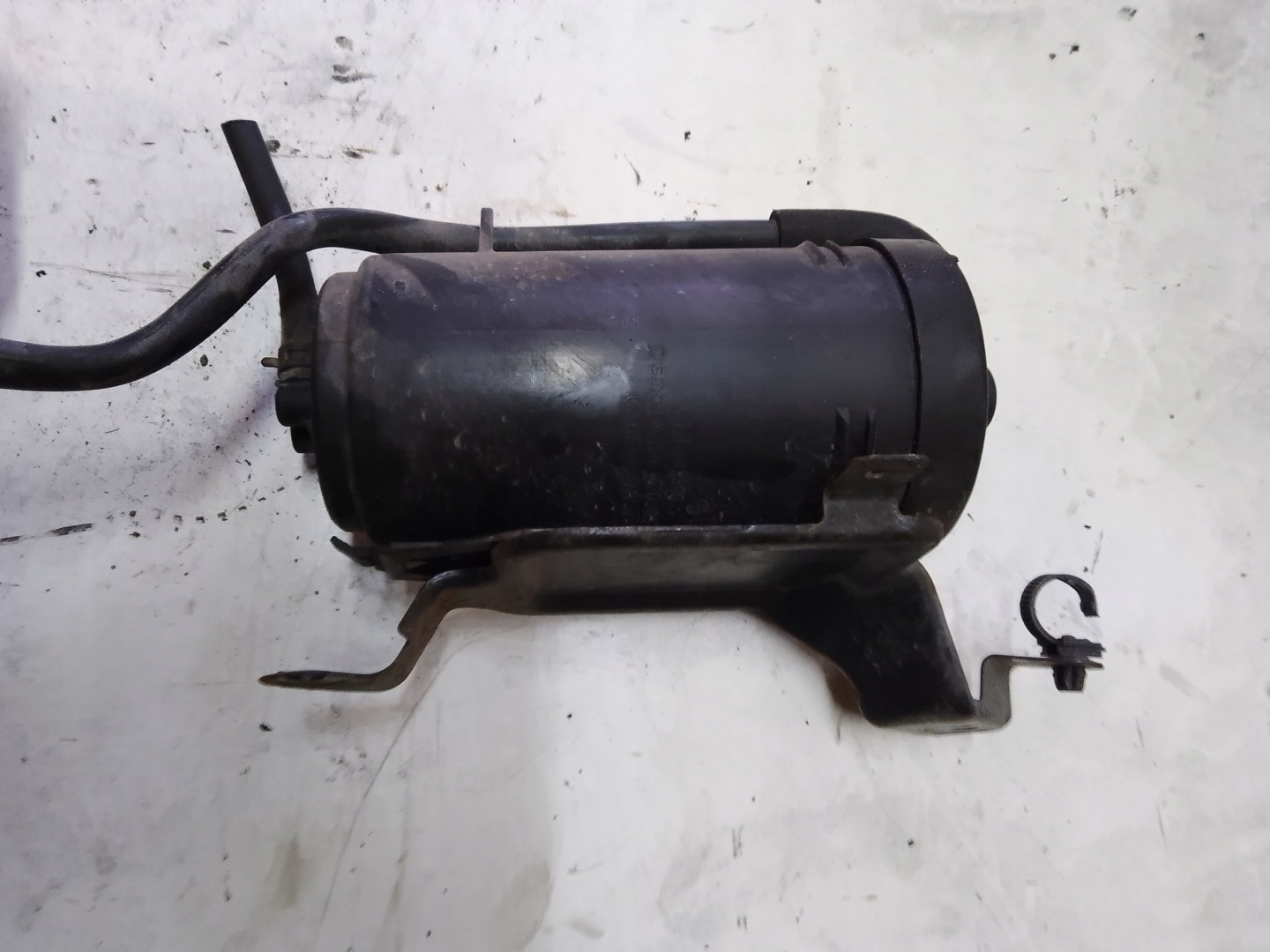 carbon filter MITSUBISHI COLT Z30 MR993308