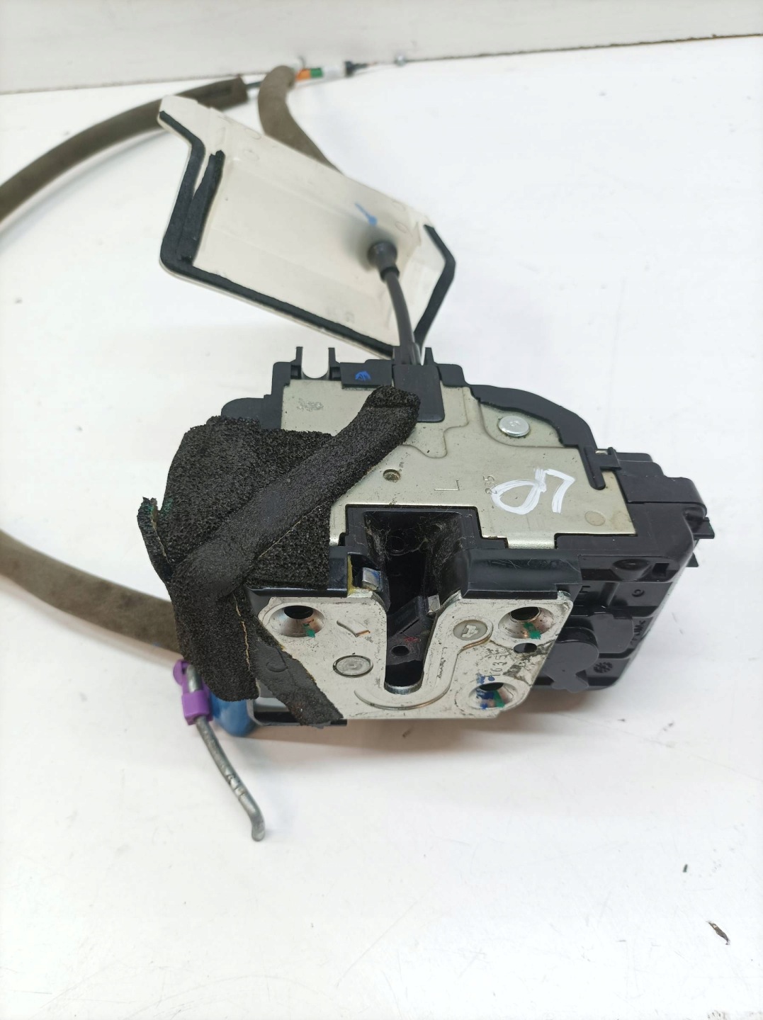 lock door left front Infiniti Q50 and (2013- )