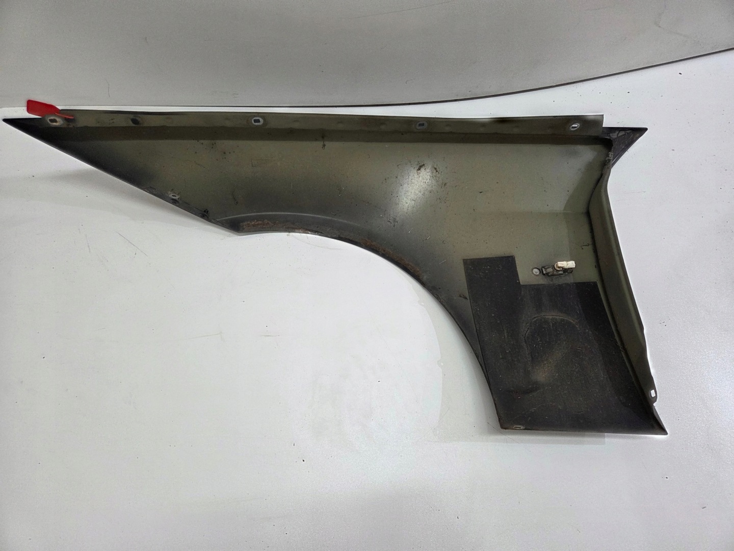 fender right front BMW E90 E91 475/9