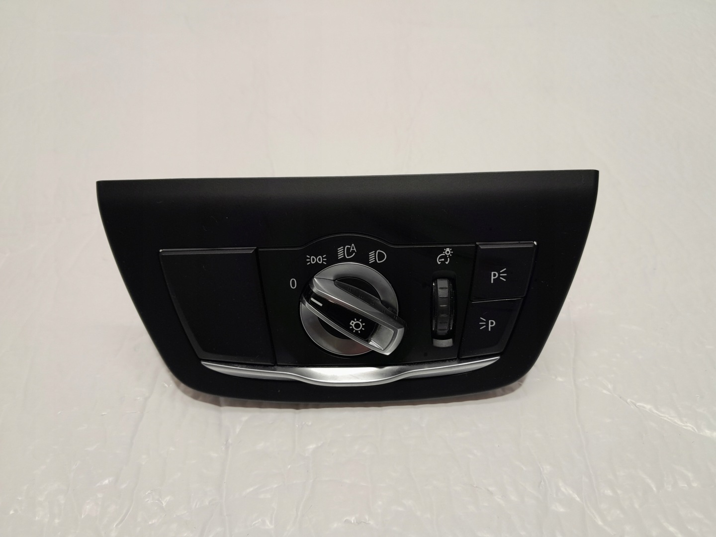 BMW X3 G01 LCI light switch USA 9472963
