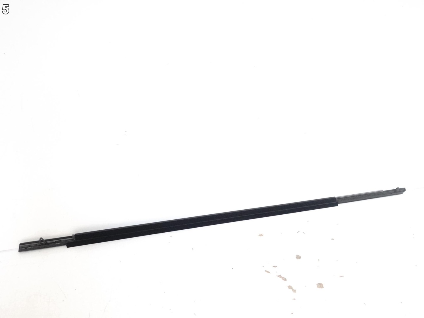 LEXUS RZ 450e 300e EB10 EB20 23- moulding dust windows door front right