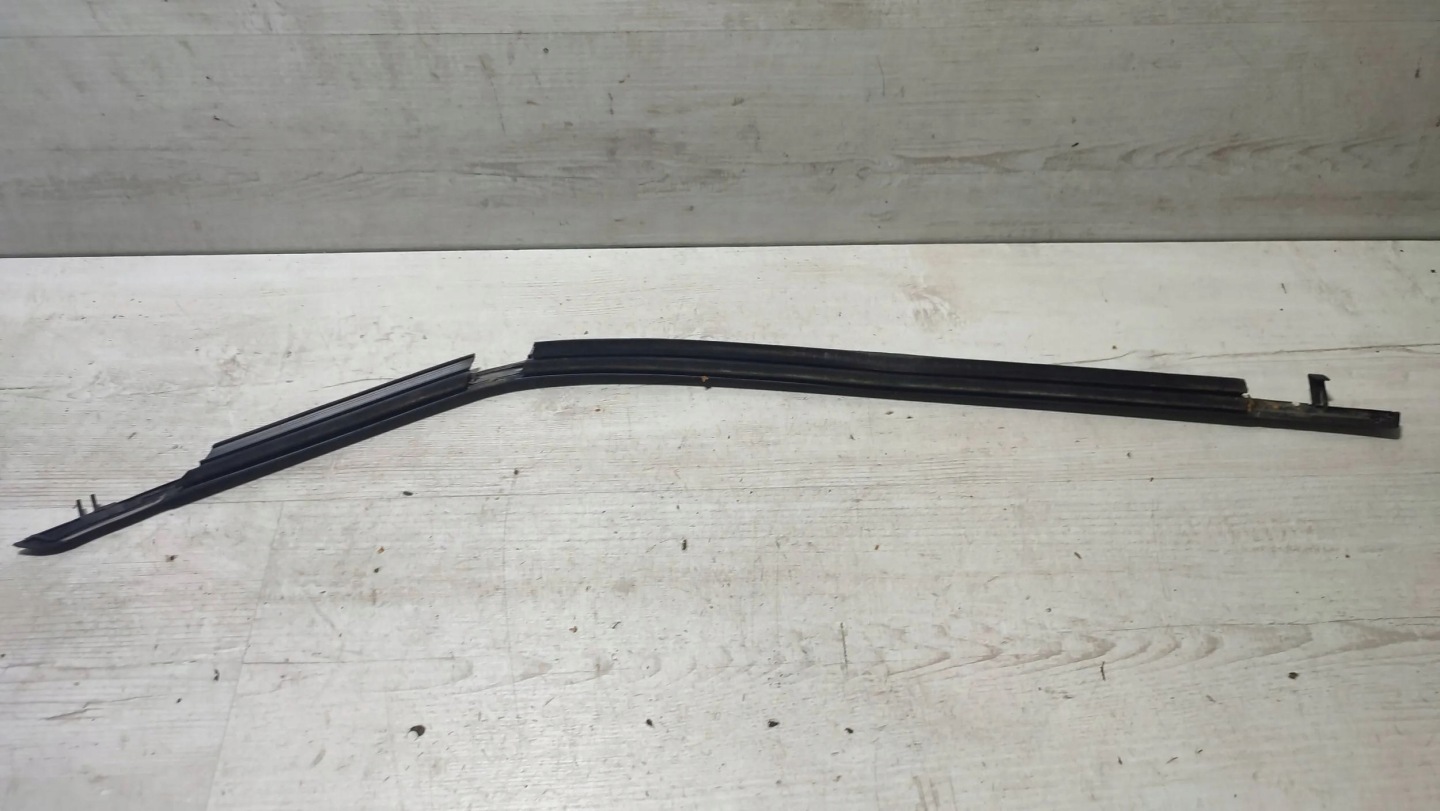 Toyota C-HR and 2019 rear part side right moulding