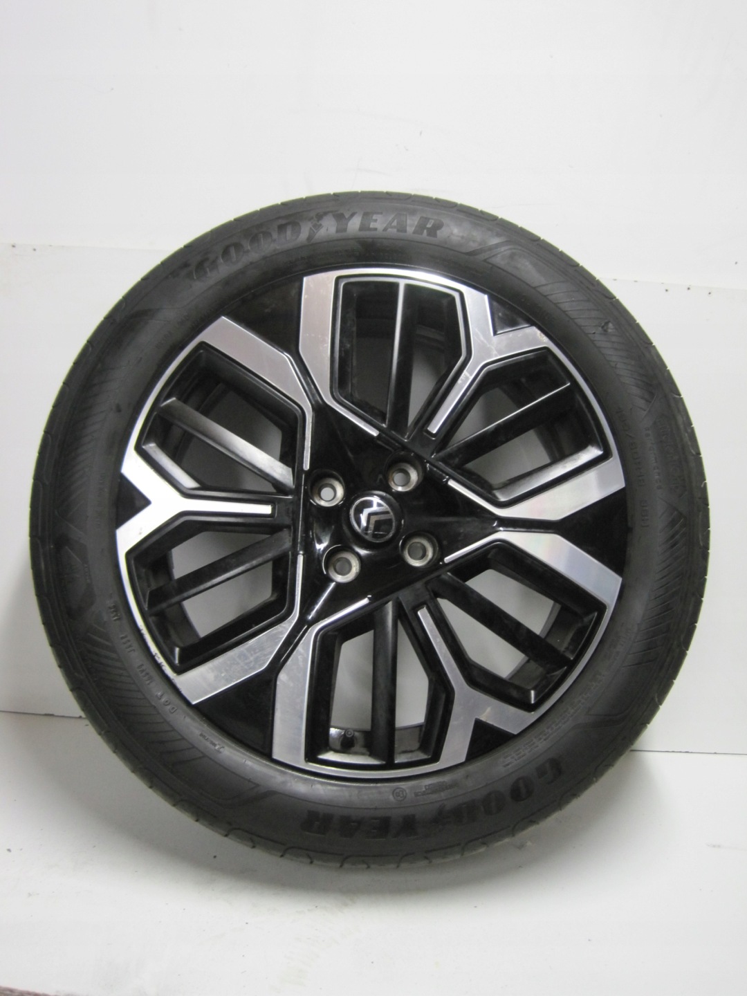 wheels discs tyres CITROEN C4 III R18 6 MM