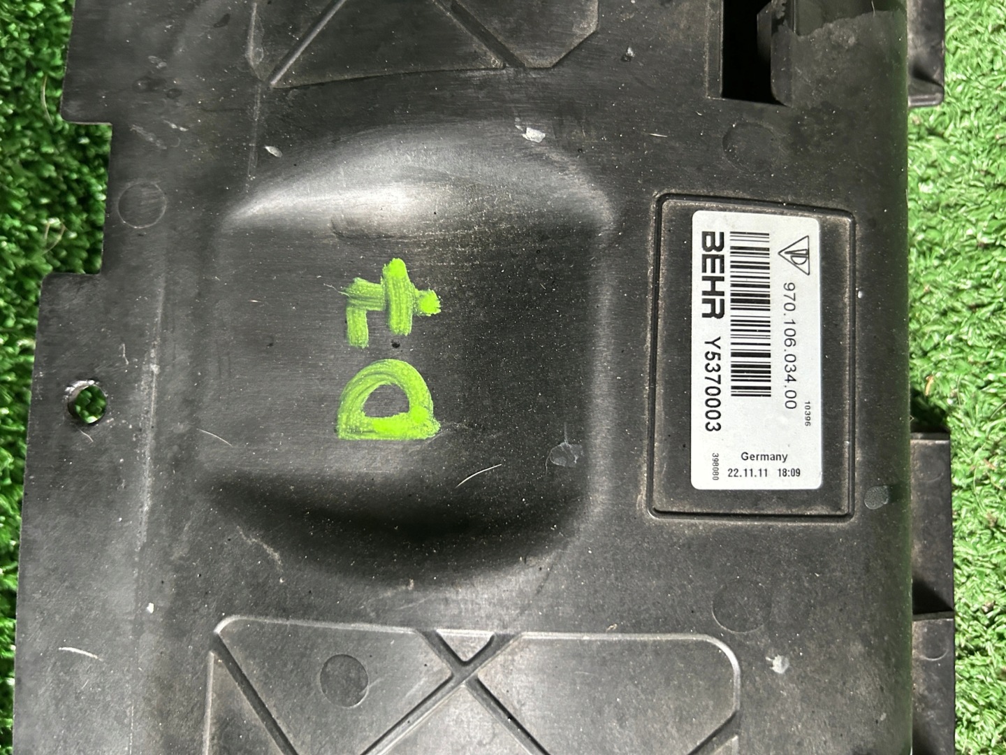 Porsche Panamera kryt obal chladiče 97010624102