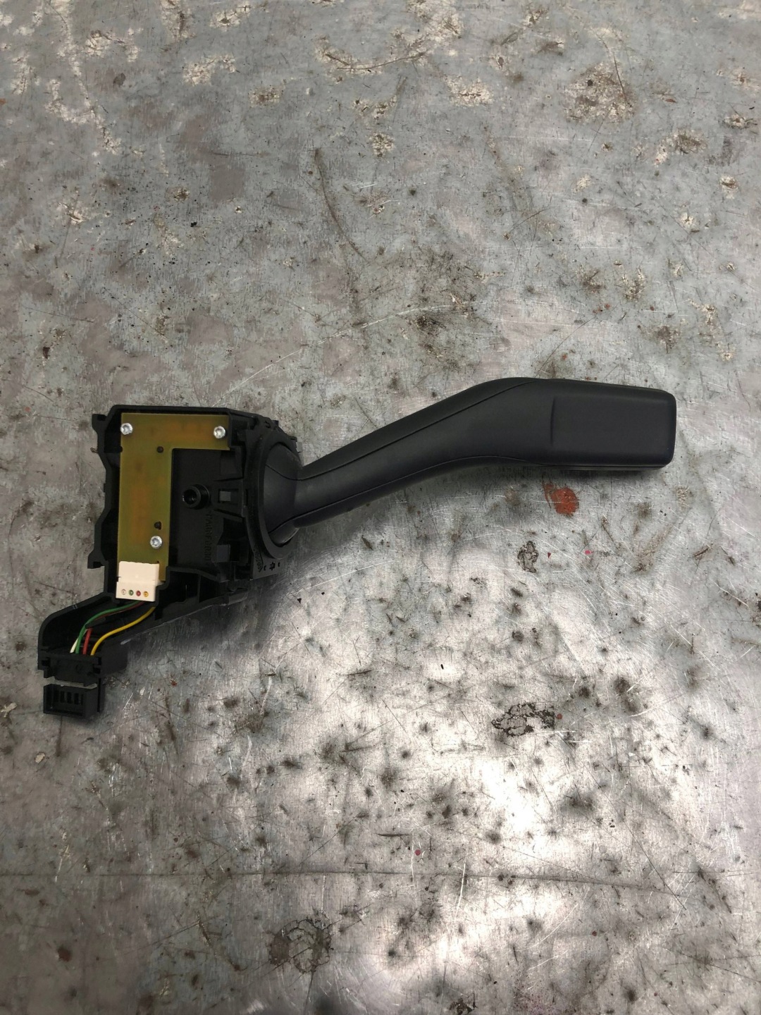 MANETKA Indicateurs de direction Gauche VW GOLF VI HB 1K0953513E