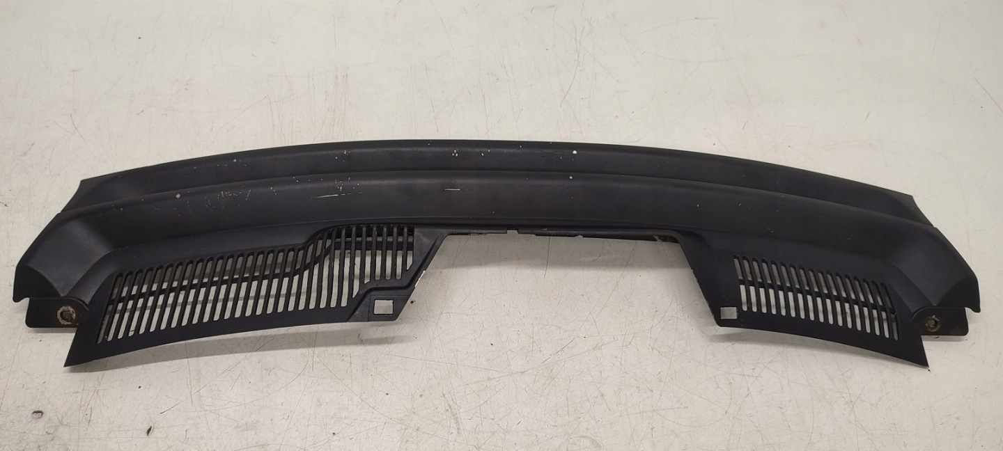 grille radiator grill VW Golf V 1,6 8V MPI