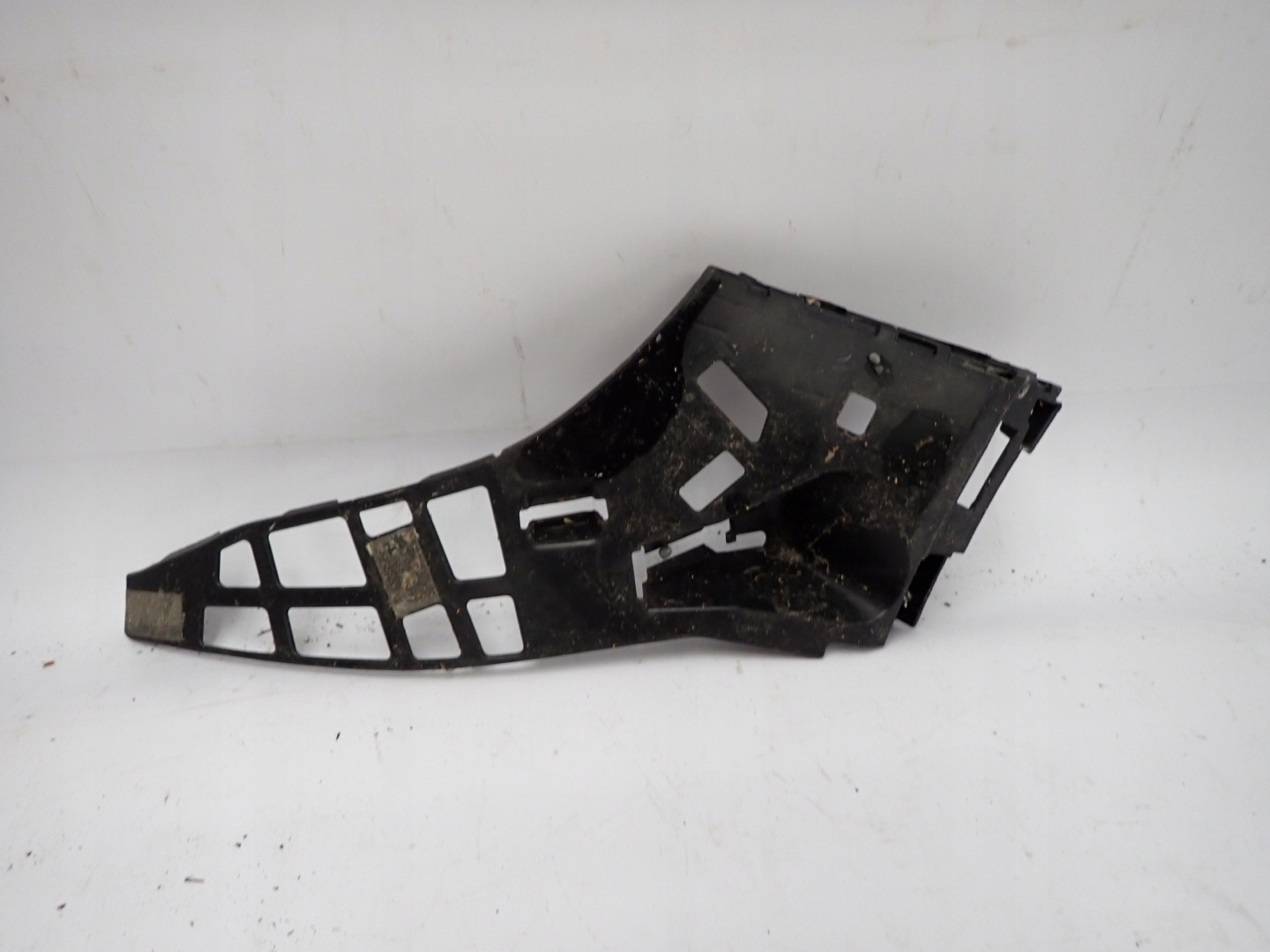 MERCEDES GLA W156 13-19 bumper bracket left rear part
