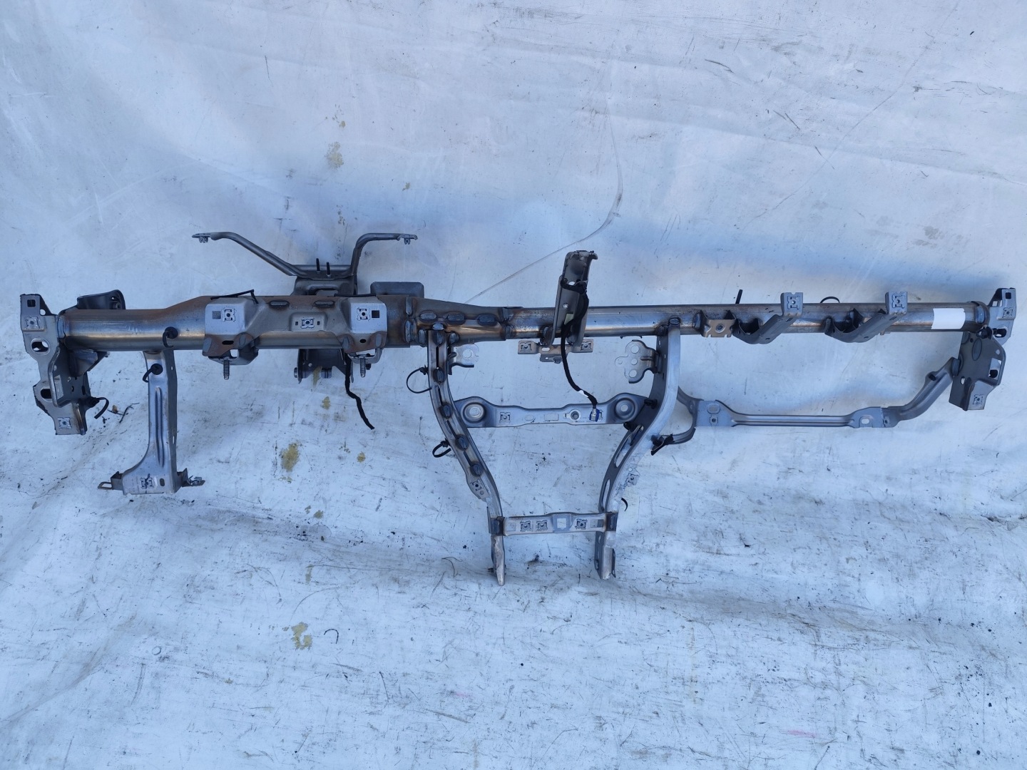 FORD FOCUS MK4 LIFT pipe support console
