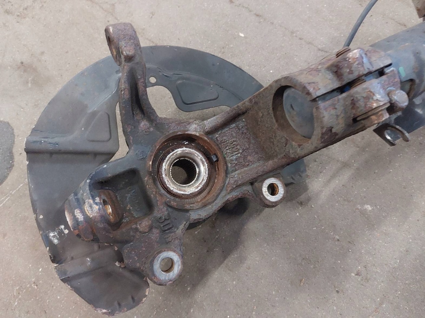 spring swing left front VOLVO S60 II 31277976