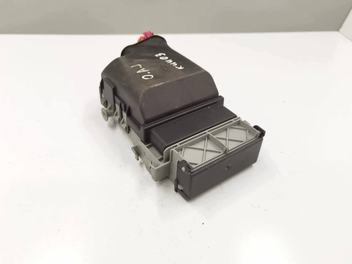 Module fusibles Opel Astra GTC J facelift 2012 13222786