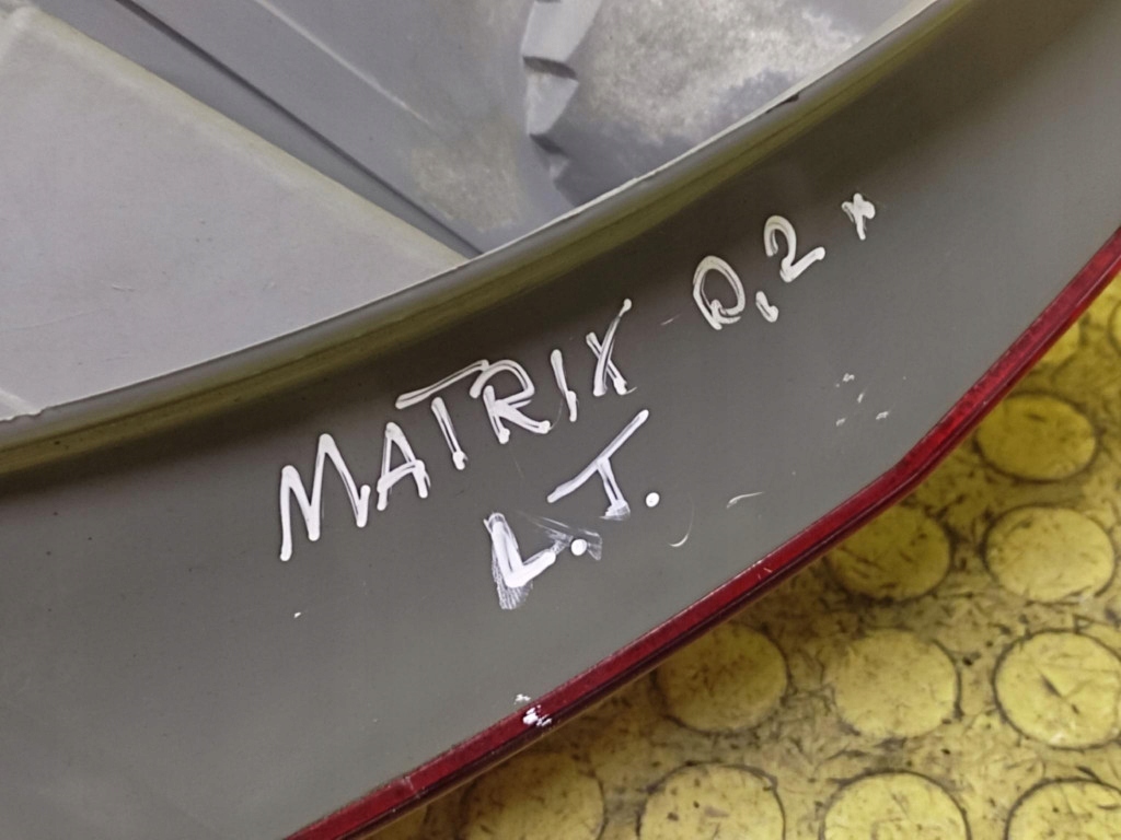 TOYOTA MATRIX Licht links heck