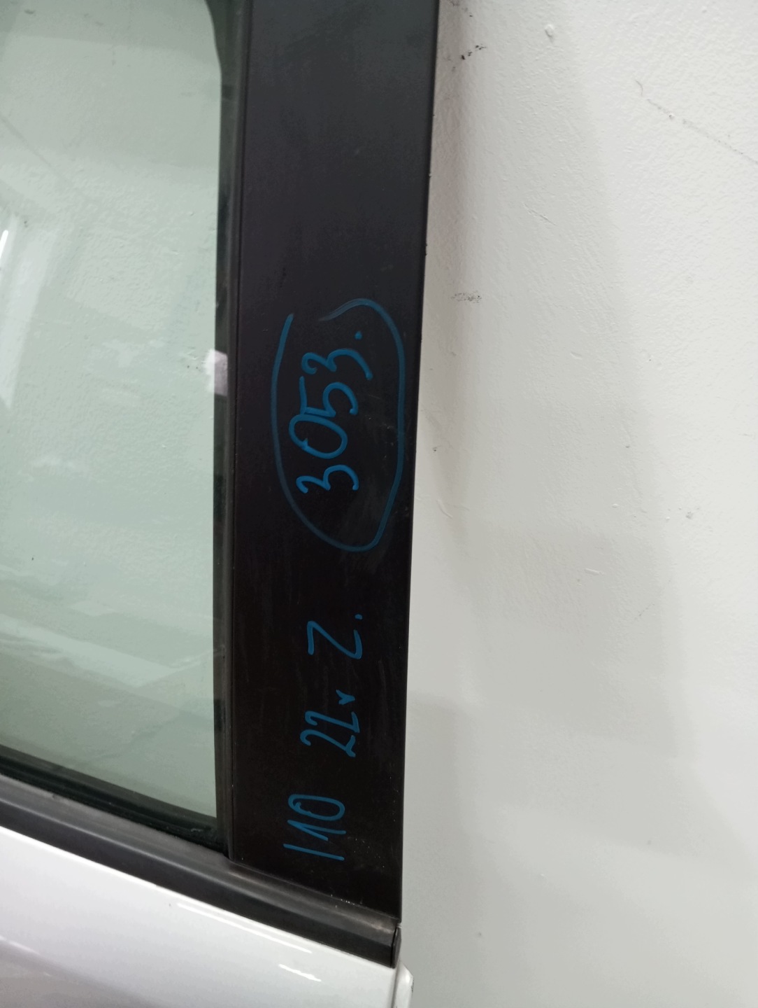 door right rear. HYUNDAI I10 22r