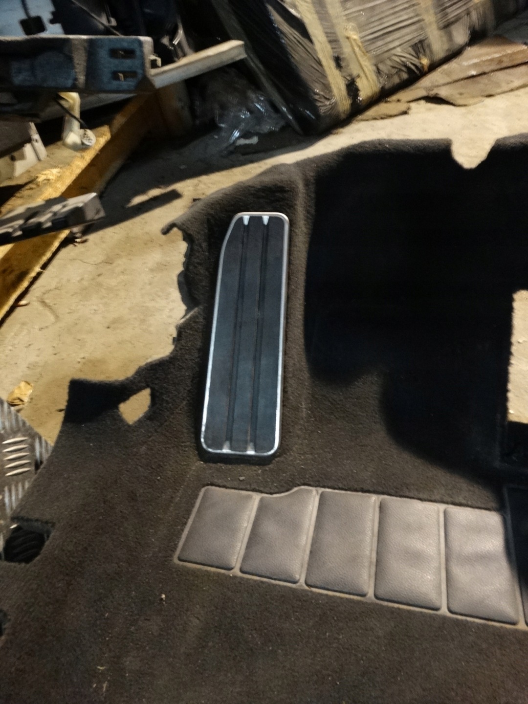 IDEALNY carpet front left PORSCHE PANAMERA 970 1