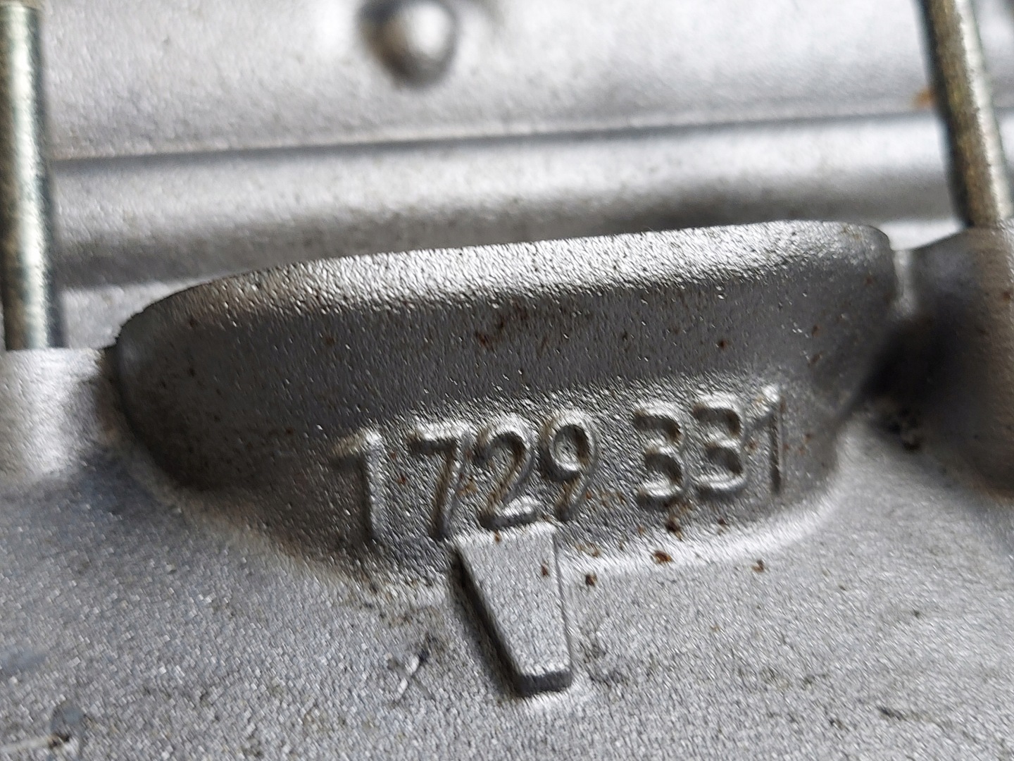 head. BMW 7 E32 3.0 V8 172933,1729311