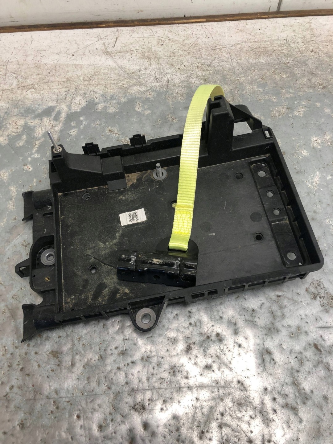 držač akumulatora MERCEDES W177 A1776204701