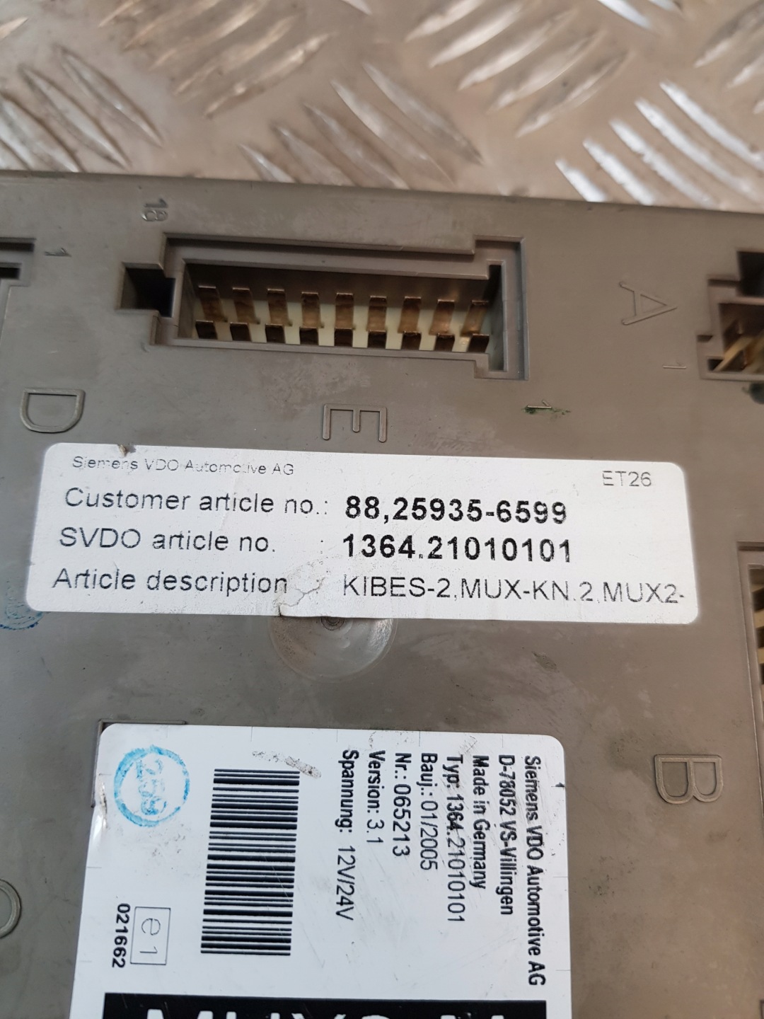 control unit SIEMENS VDO MUX2-M DO AUTOBUSU 1364.21010101 88.25935-6599