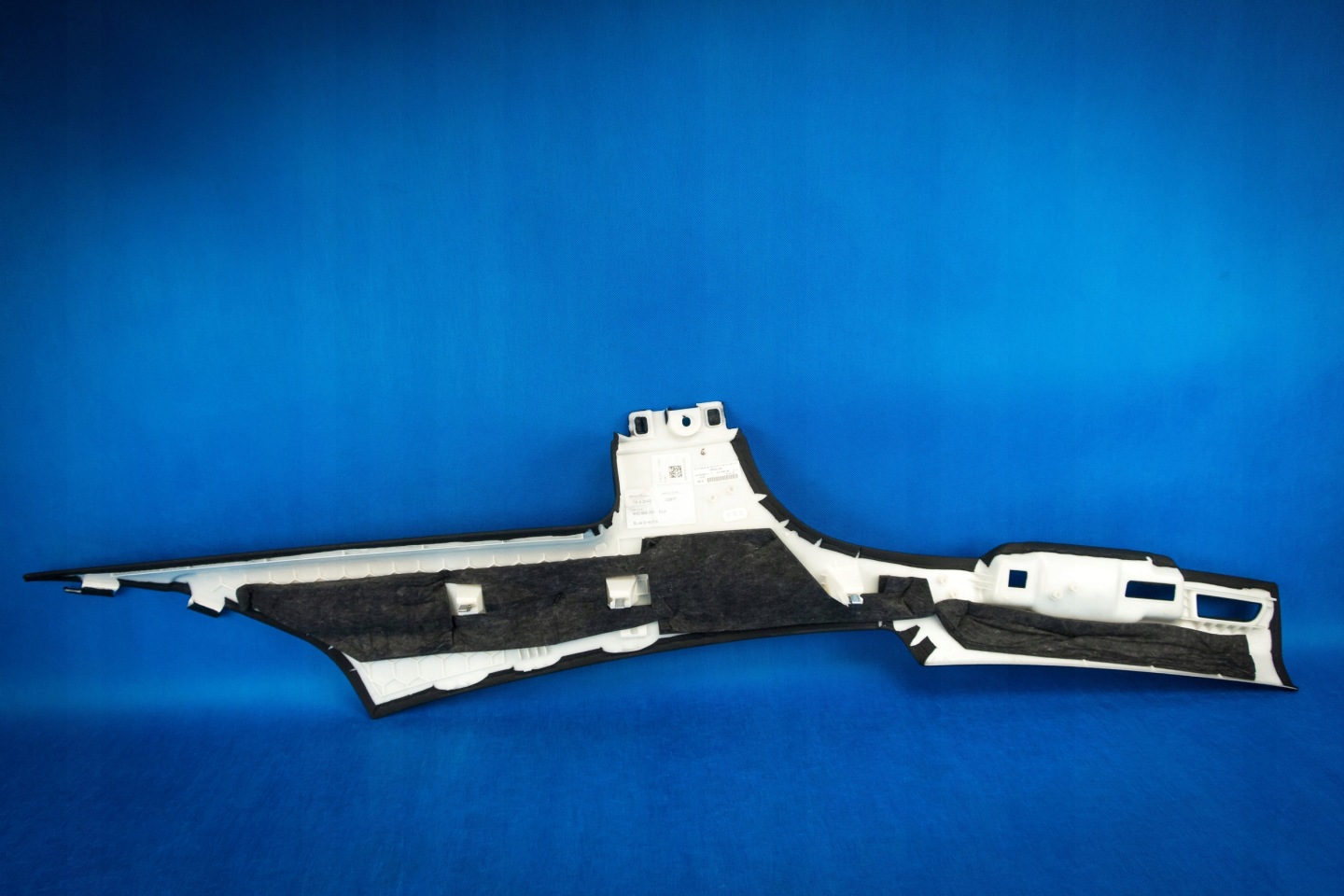 fedél kárpit slupka Audi A8 S8 4H0868290 EU4