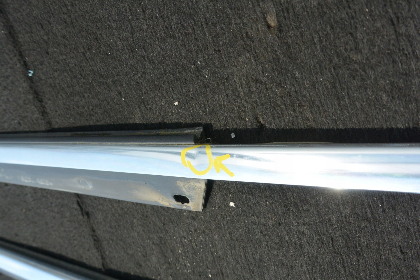 moulding dust door CHROM front AUDI Q7 4L