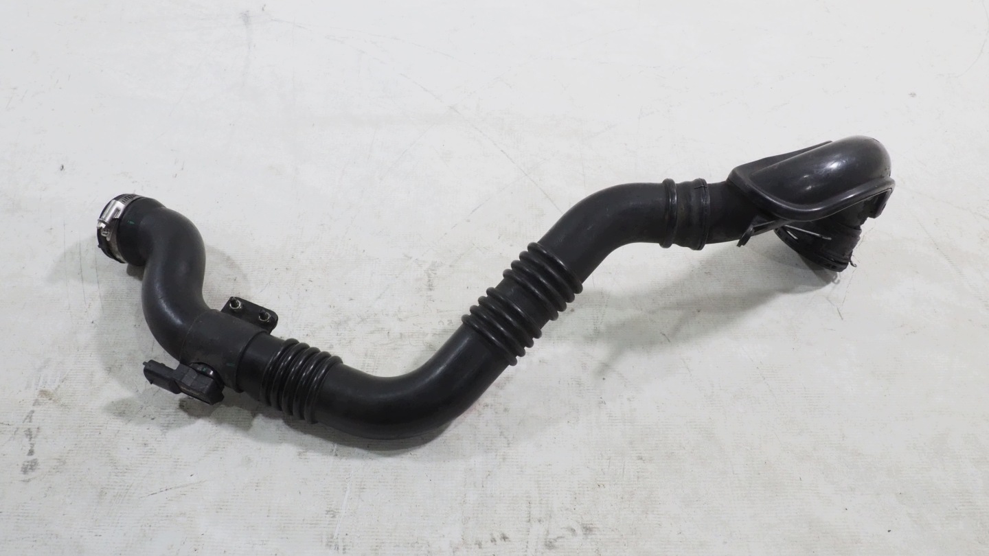 Opel Astra IV J cső, csővezeték cső intercooler 13265276
