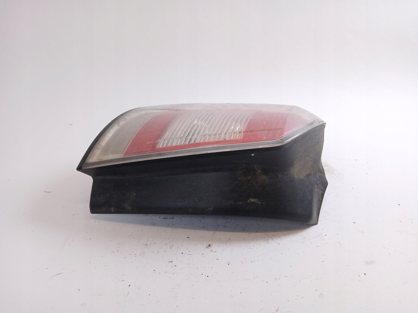 OPEL ASTRA III H KOMBI light left rear part 13223674