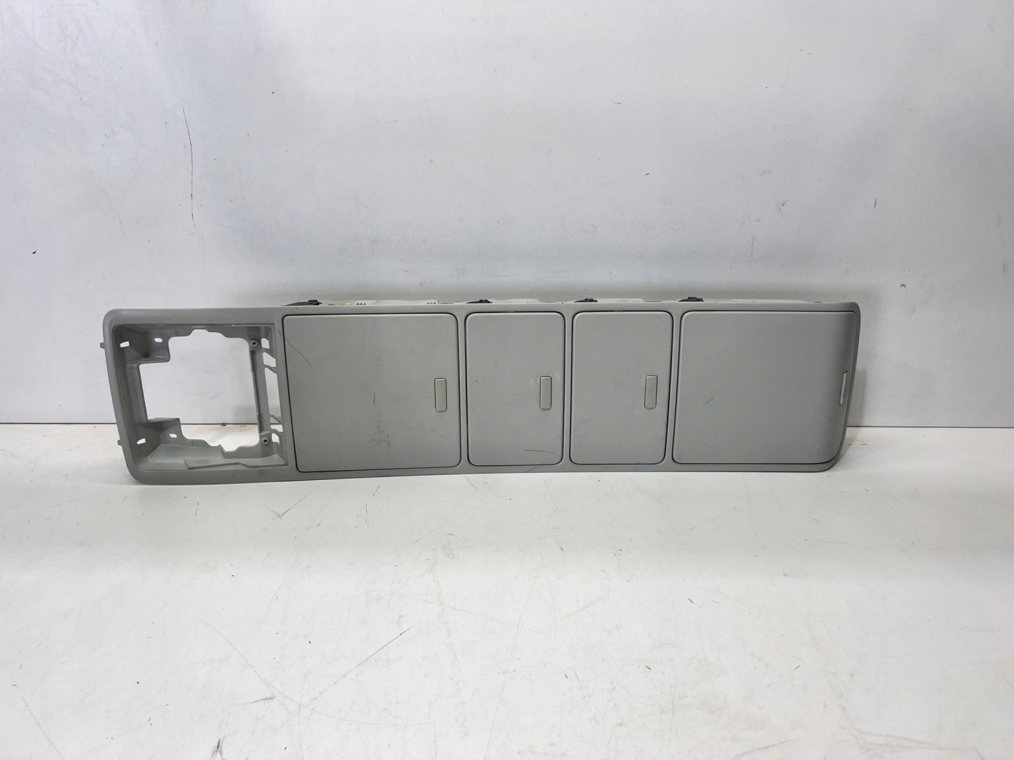 SCHOWKI CIELO INTERNO VW TIGUAN 5M0868403D