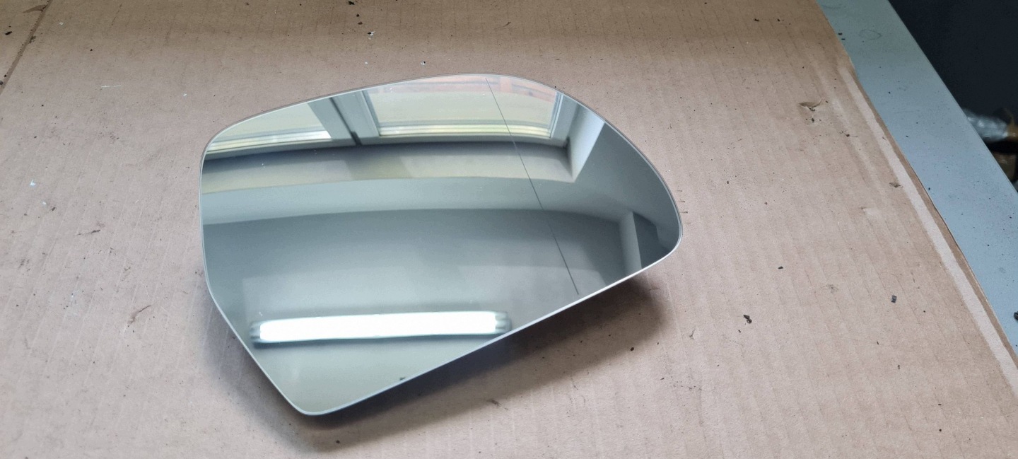 A4 B8 A5 WKLAD mirrors SZKLO right right front 8T0857536E
