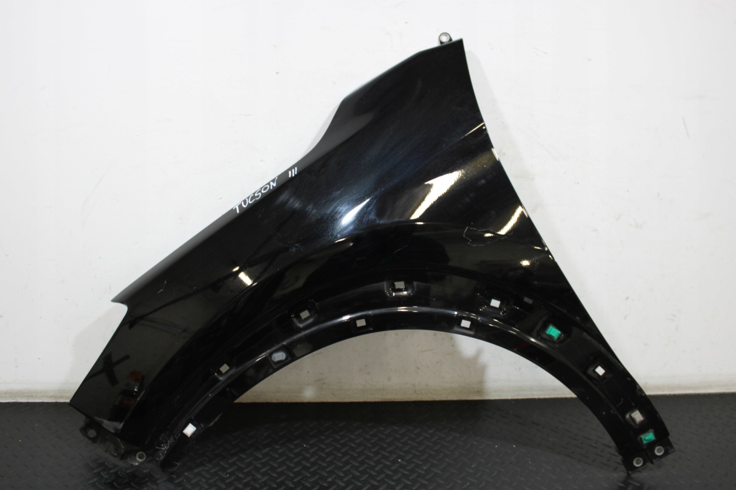 fender left front HYUNDAI TUCSON III 3