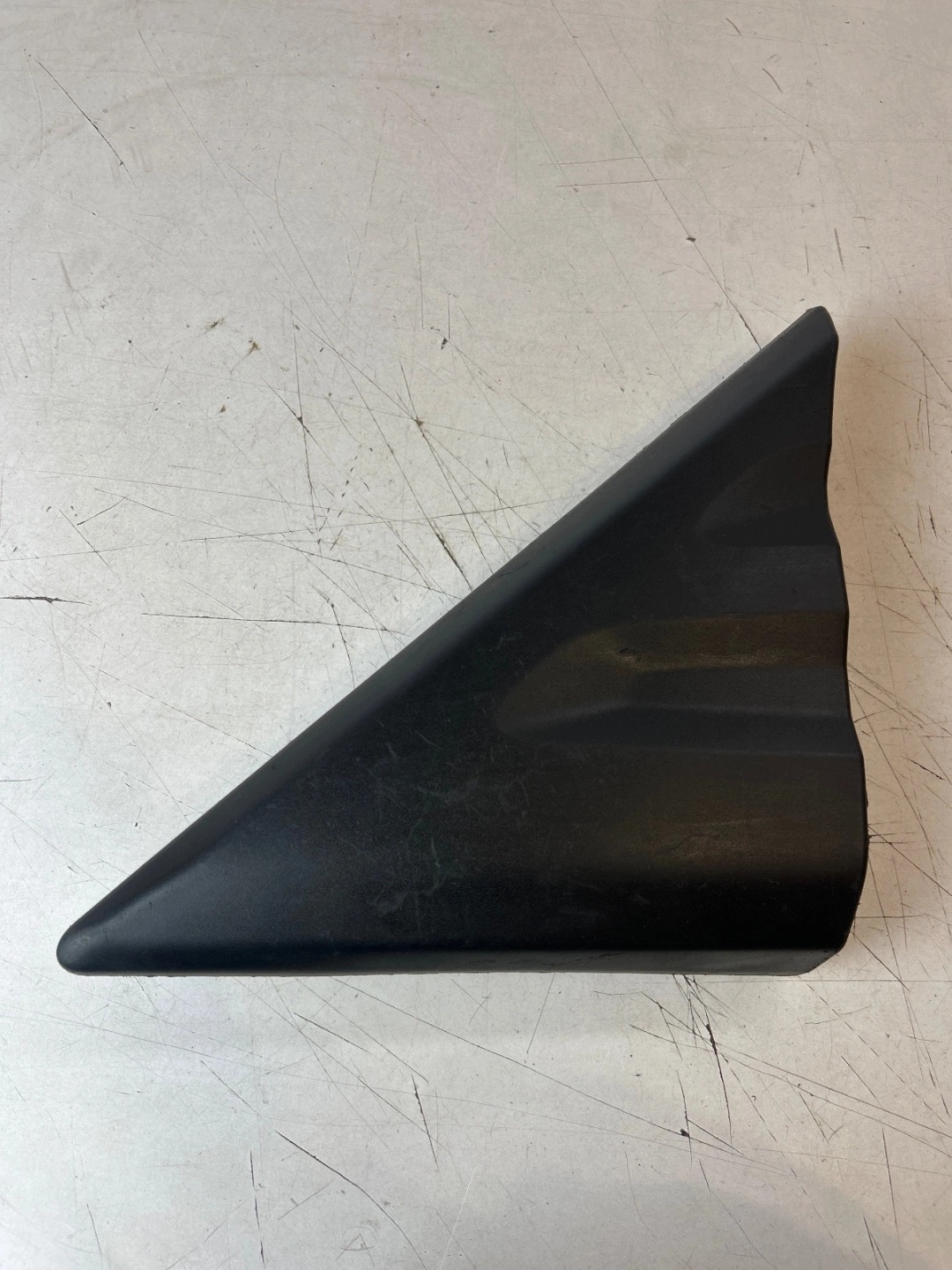 spoiler trojkat covering mirrors left front Ford Transit MK8