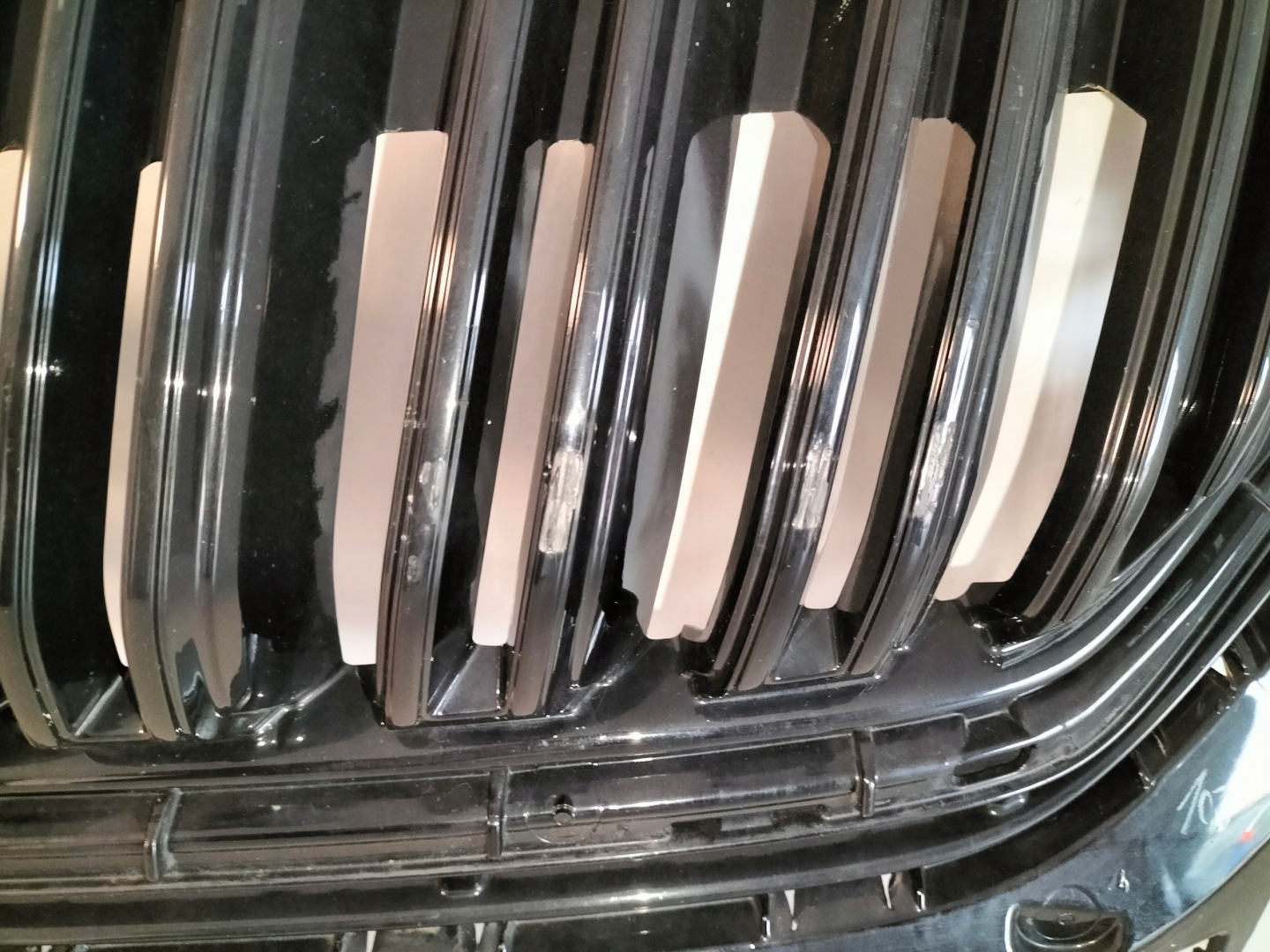 grille grid grill SKODA KODIAQ 16