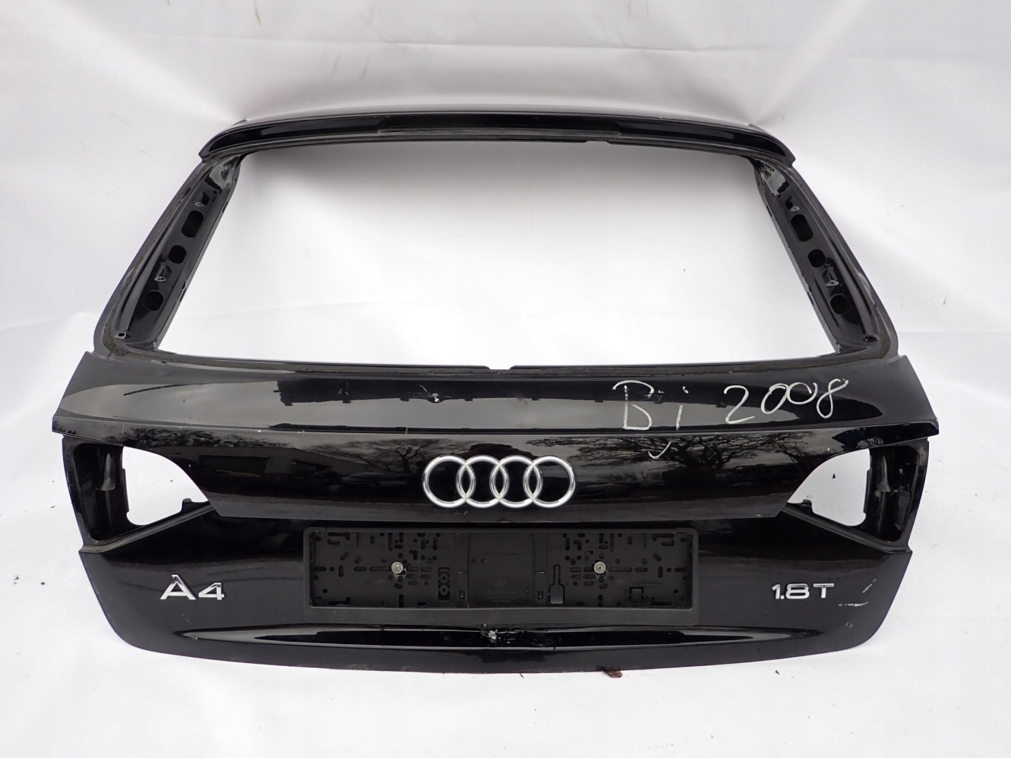 AUDI A4 8K KOMBI 08- trunk door boot rear part