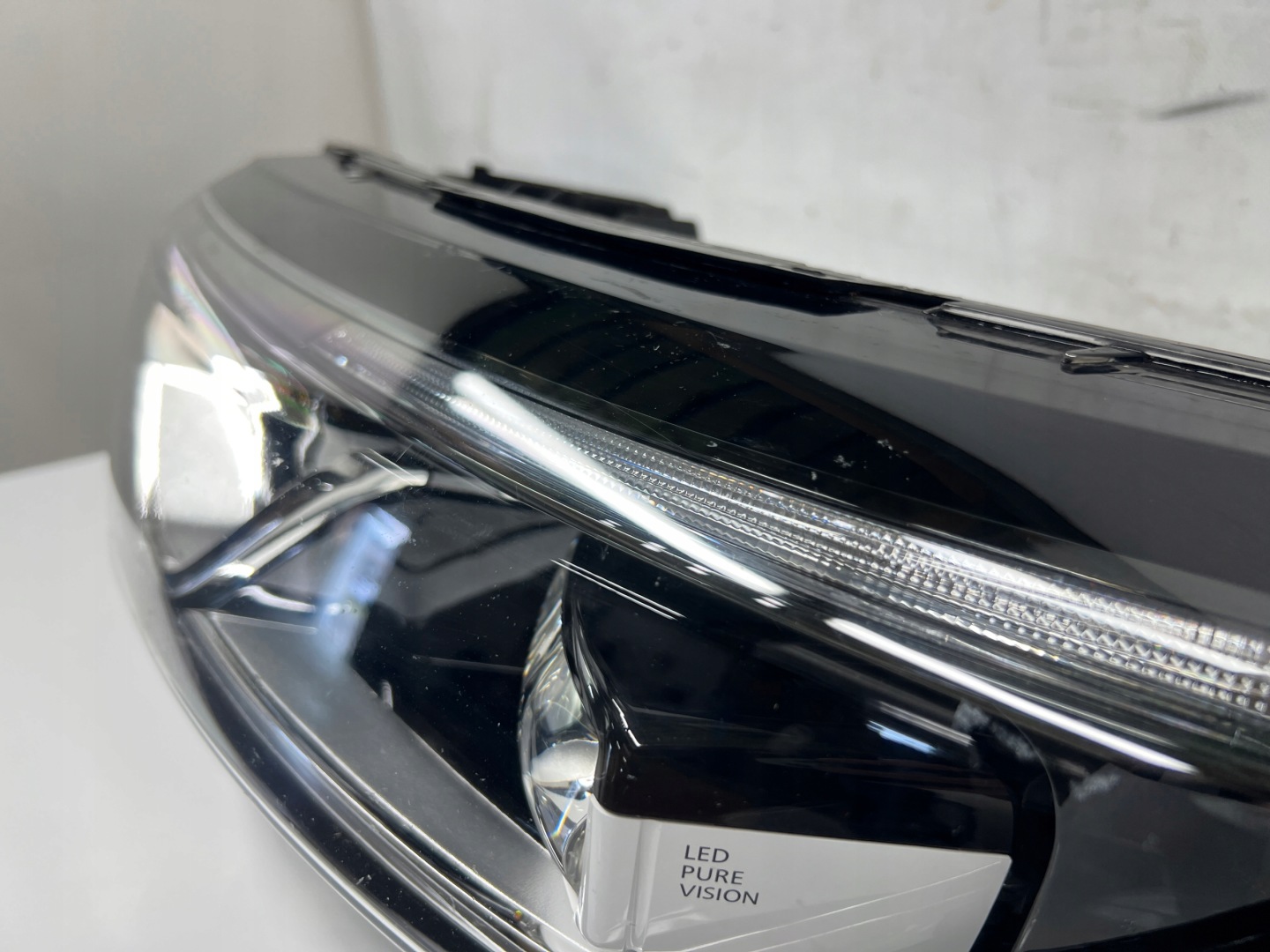 Koleos II light left front left front LED 260600731R