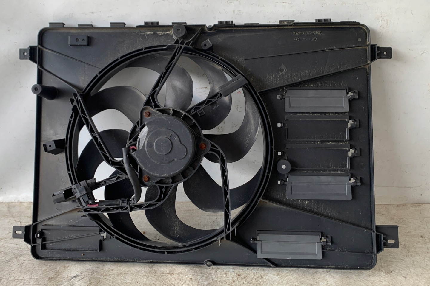 ventilátor chladiče VOLVO FORD 2.0D 6G91-8C607-GJ