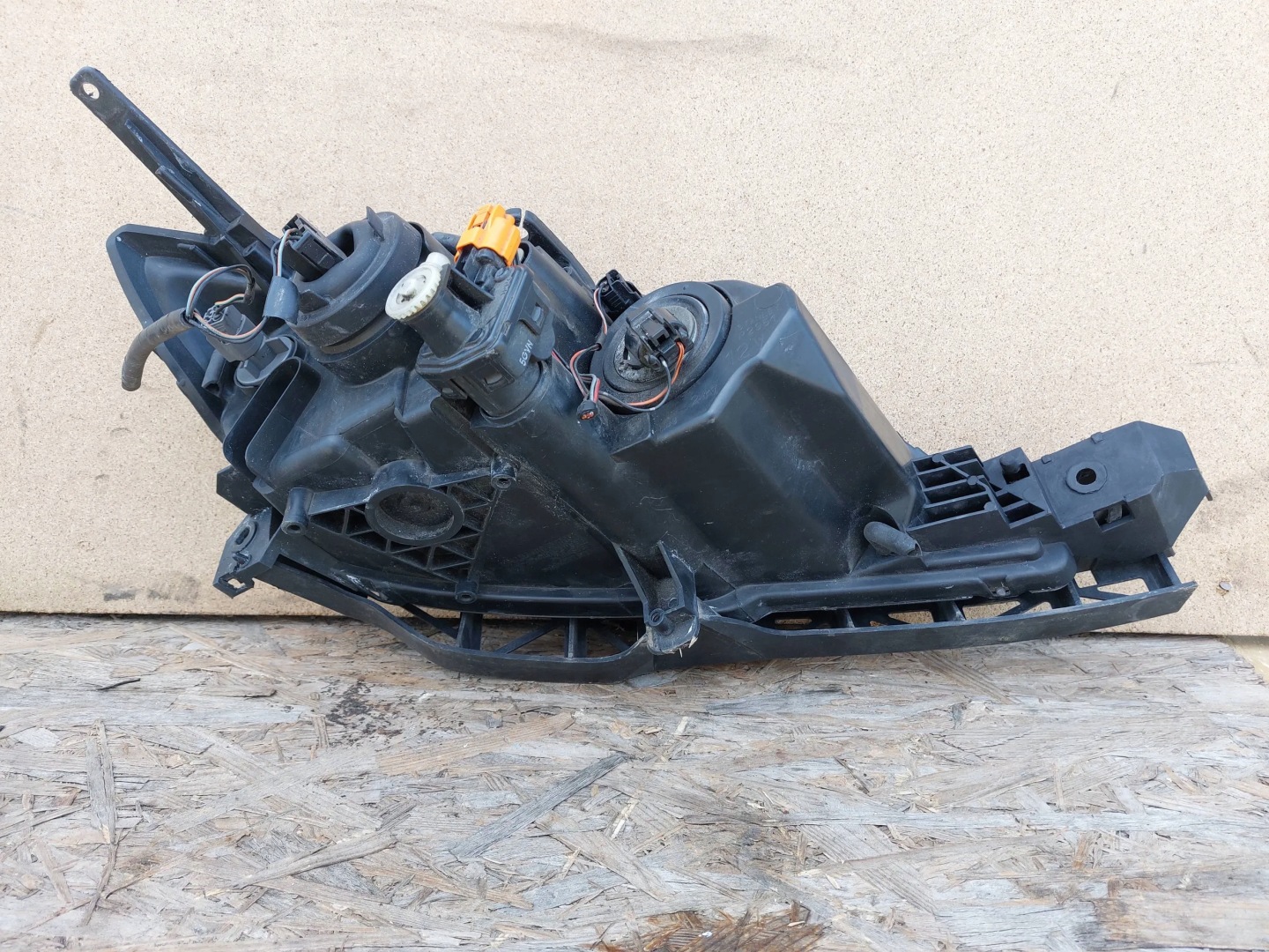 light front left Mazda 3 03-09 HB