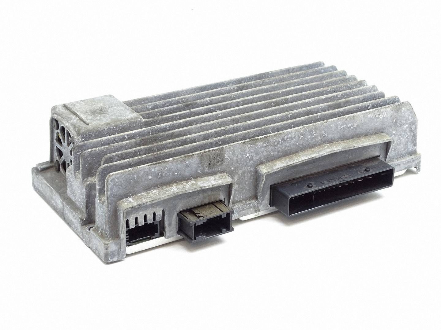 amplifier RADIA AUDIO AUDI A5 S5 8F CABRIO 8F0035223D