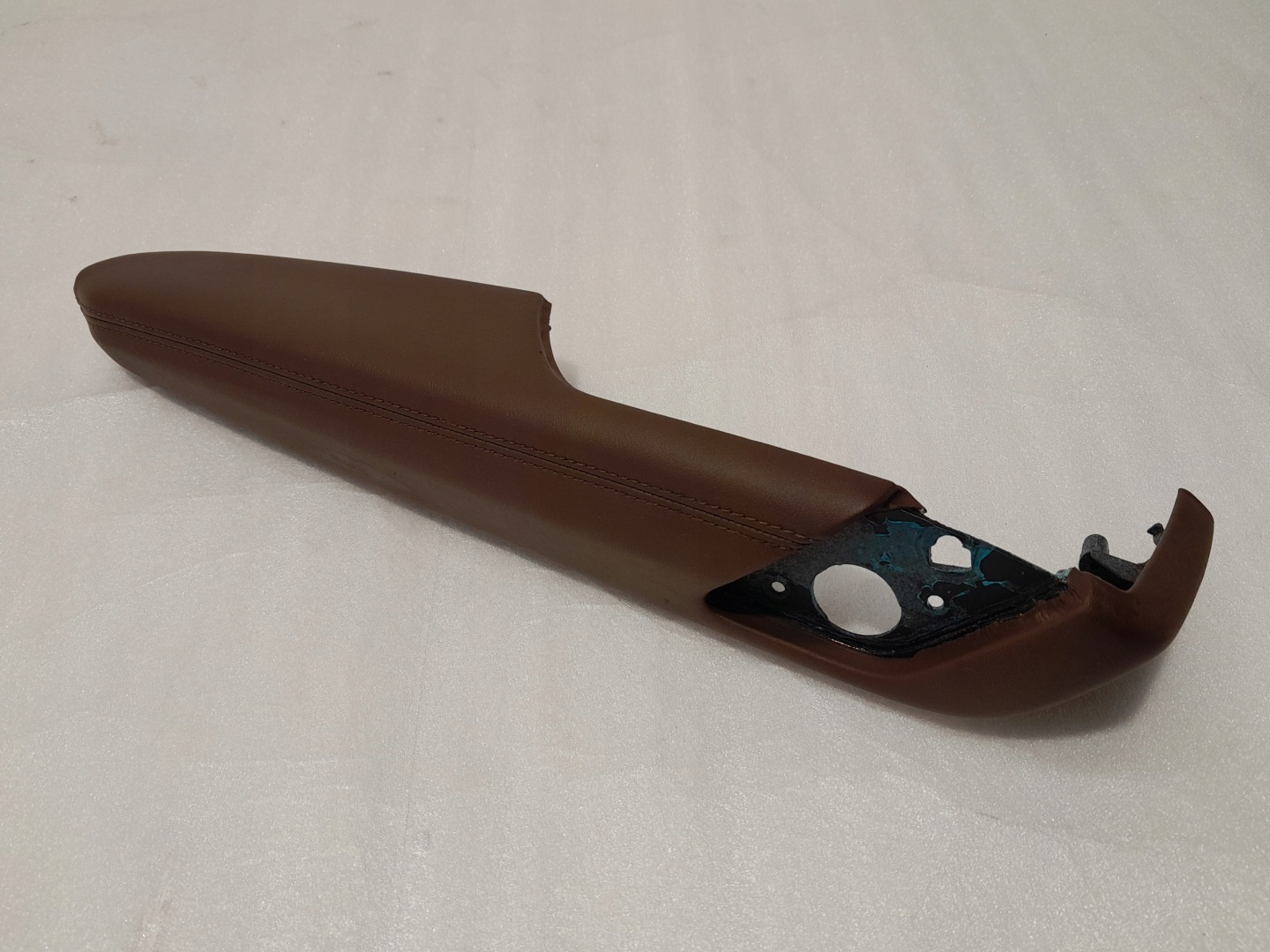 AUDI Q5 80A bracket handle armrest door leather left rear part