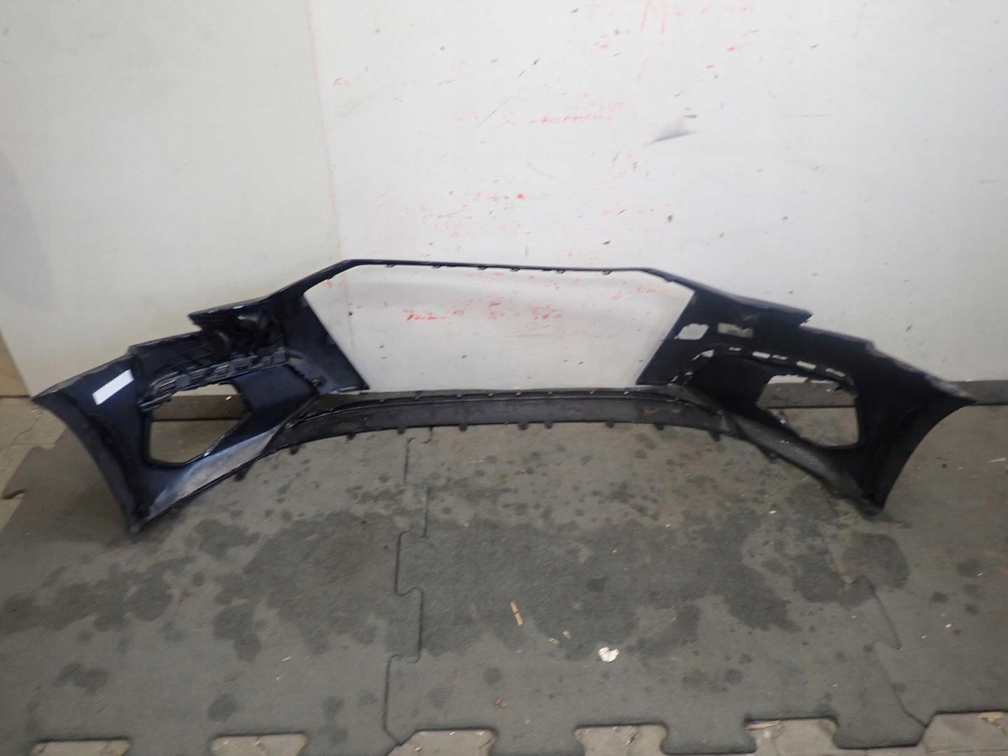 nárazník předek přední AUDI A3 2020- 8Y