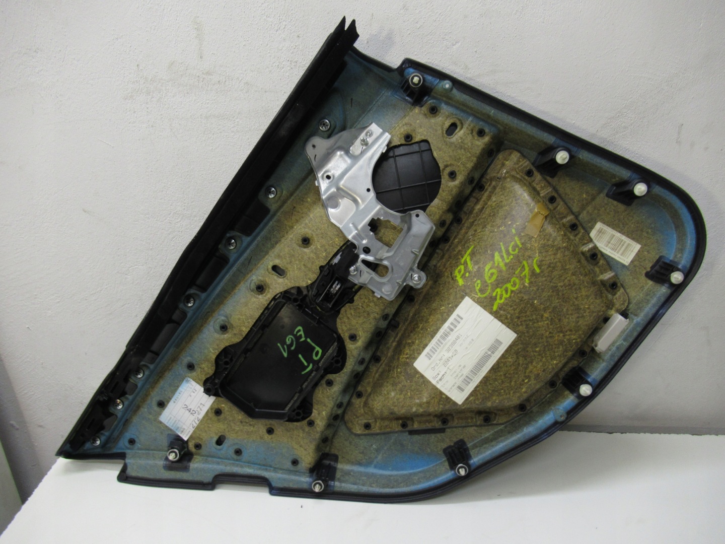 BMW E61 side upholstery door right rear part 07R EU
