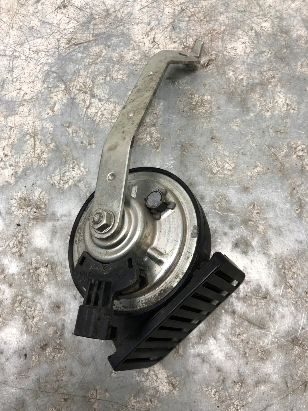 KLAKSON OPEL INSIGNIA B 39088255