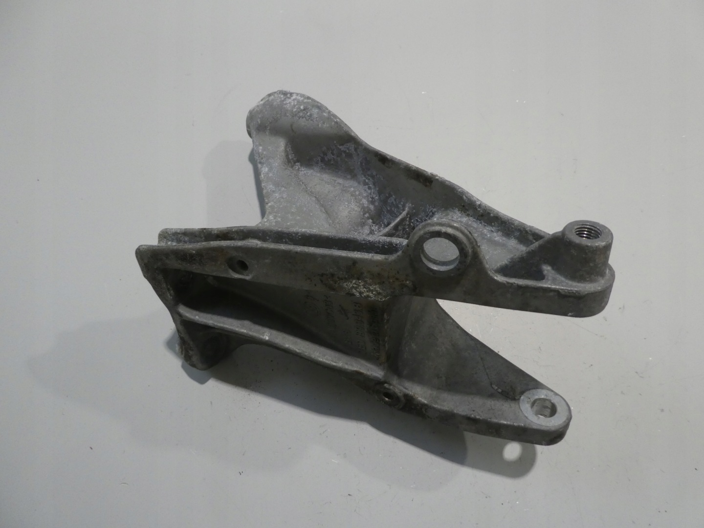 VW T6 2.0TDI holder engine mount 7E0199343B