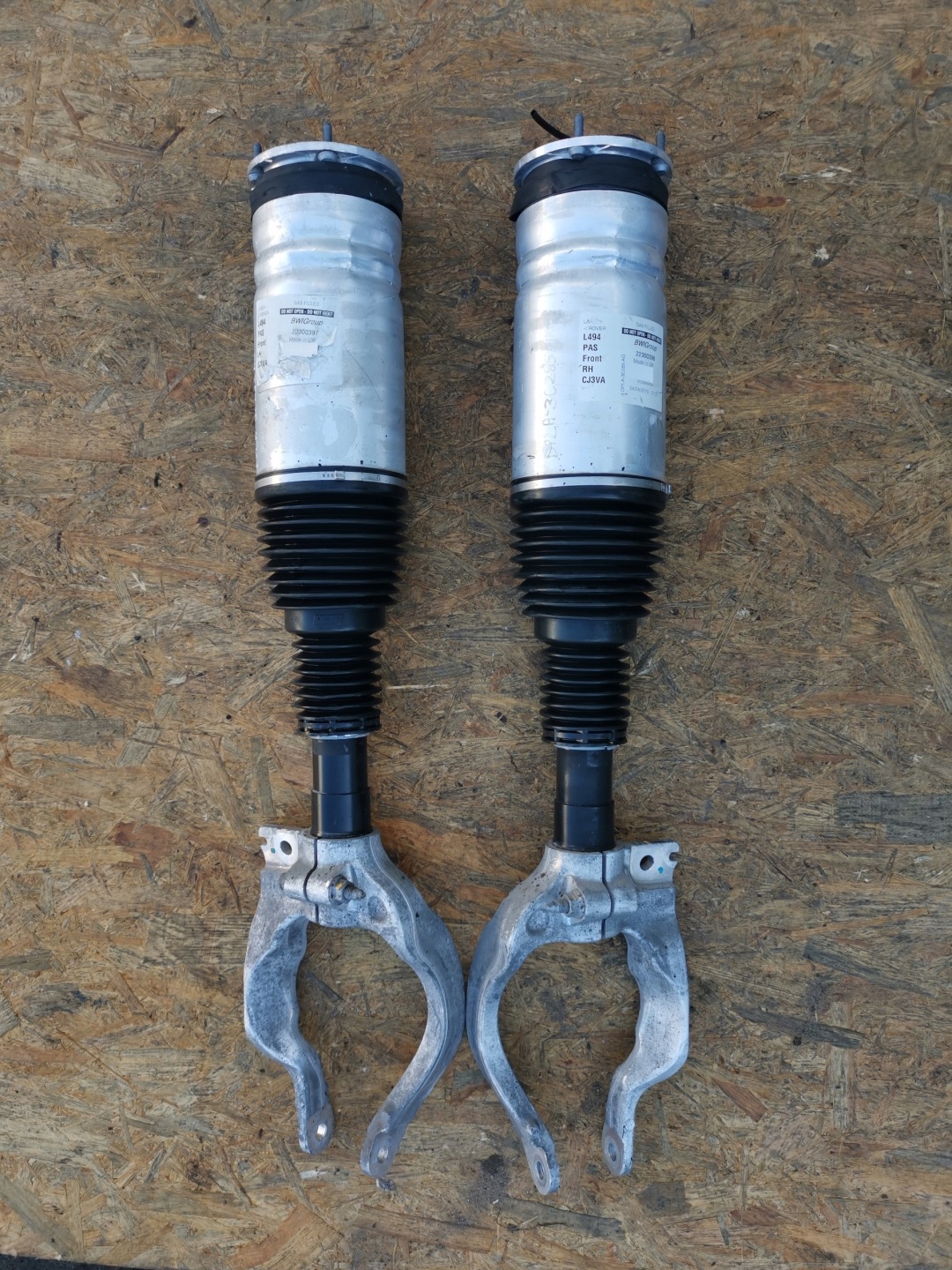 shock absorber left RANGE ROVER SPORT L494