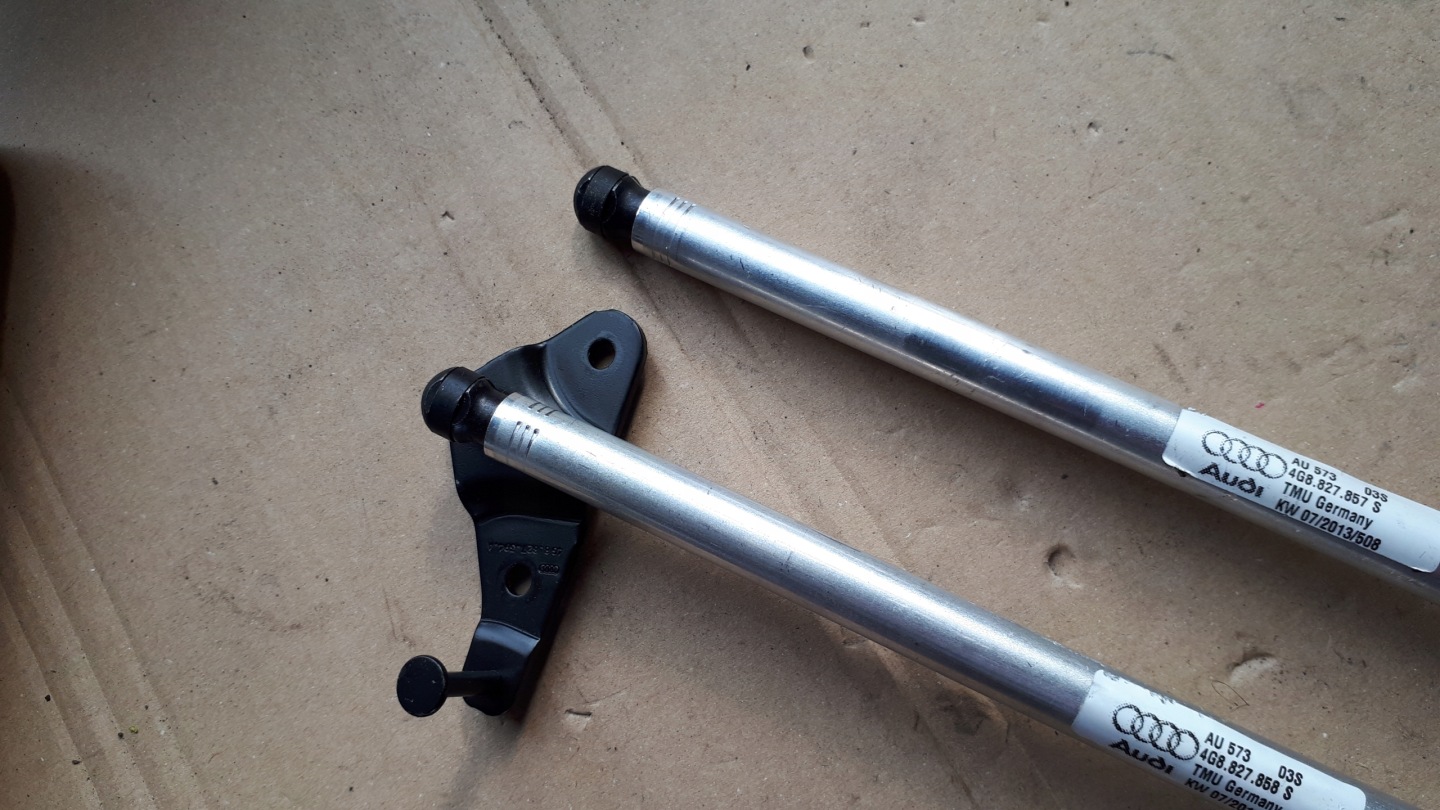 S7 4G A7 damper bonnet boot left right 2X