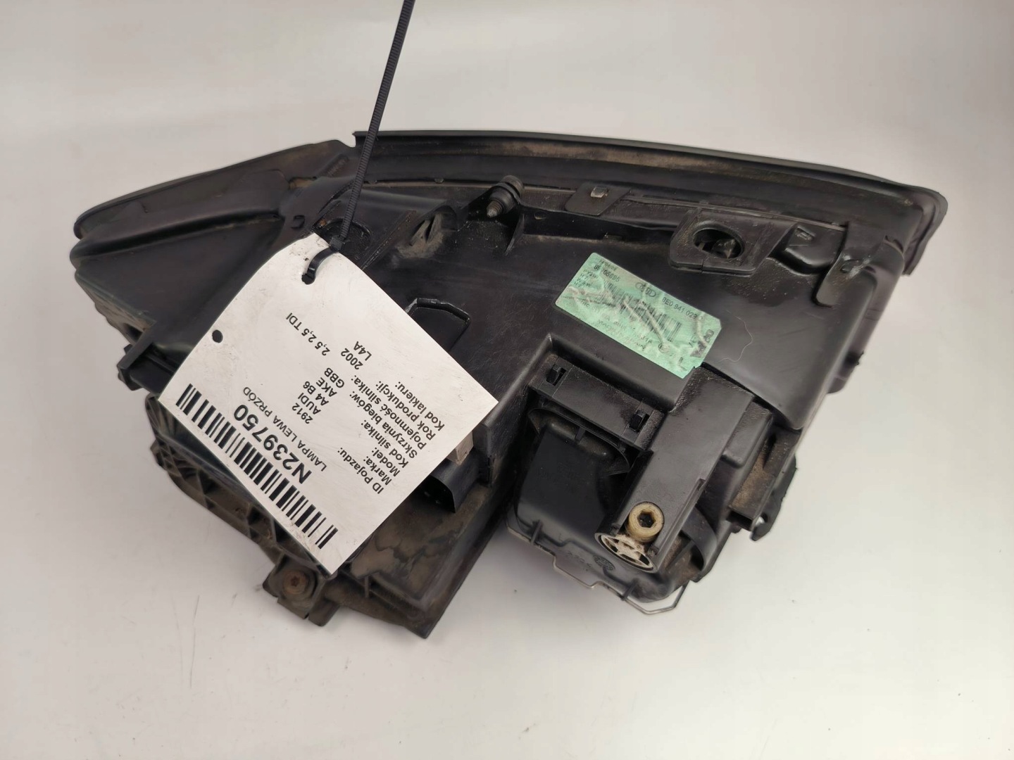 Licht links vorne EU 8E0941029C AUDI A4 B6