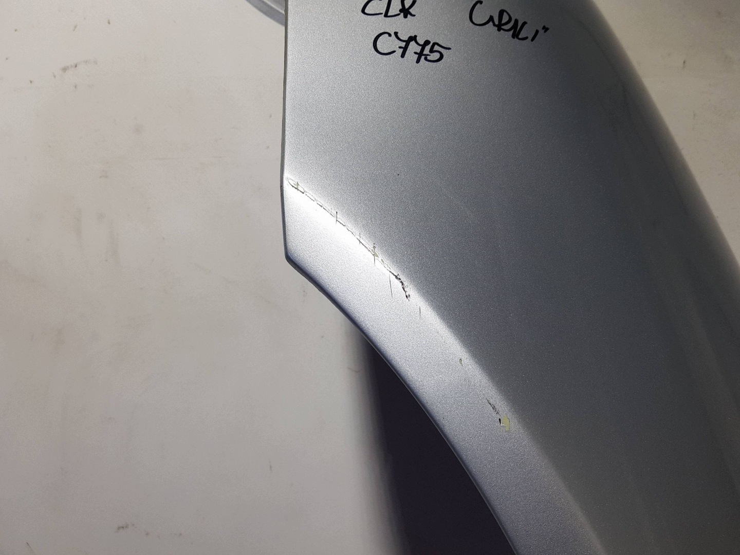 fender front front left Mercedes CLK W209 775 C775